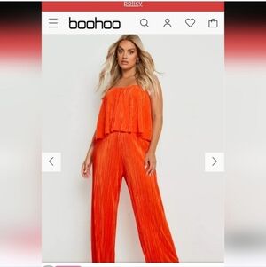 NWOT 20 BOOHOO PLISSE WIDE LEG JUMPSUIT BLACK
